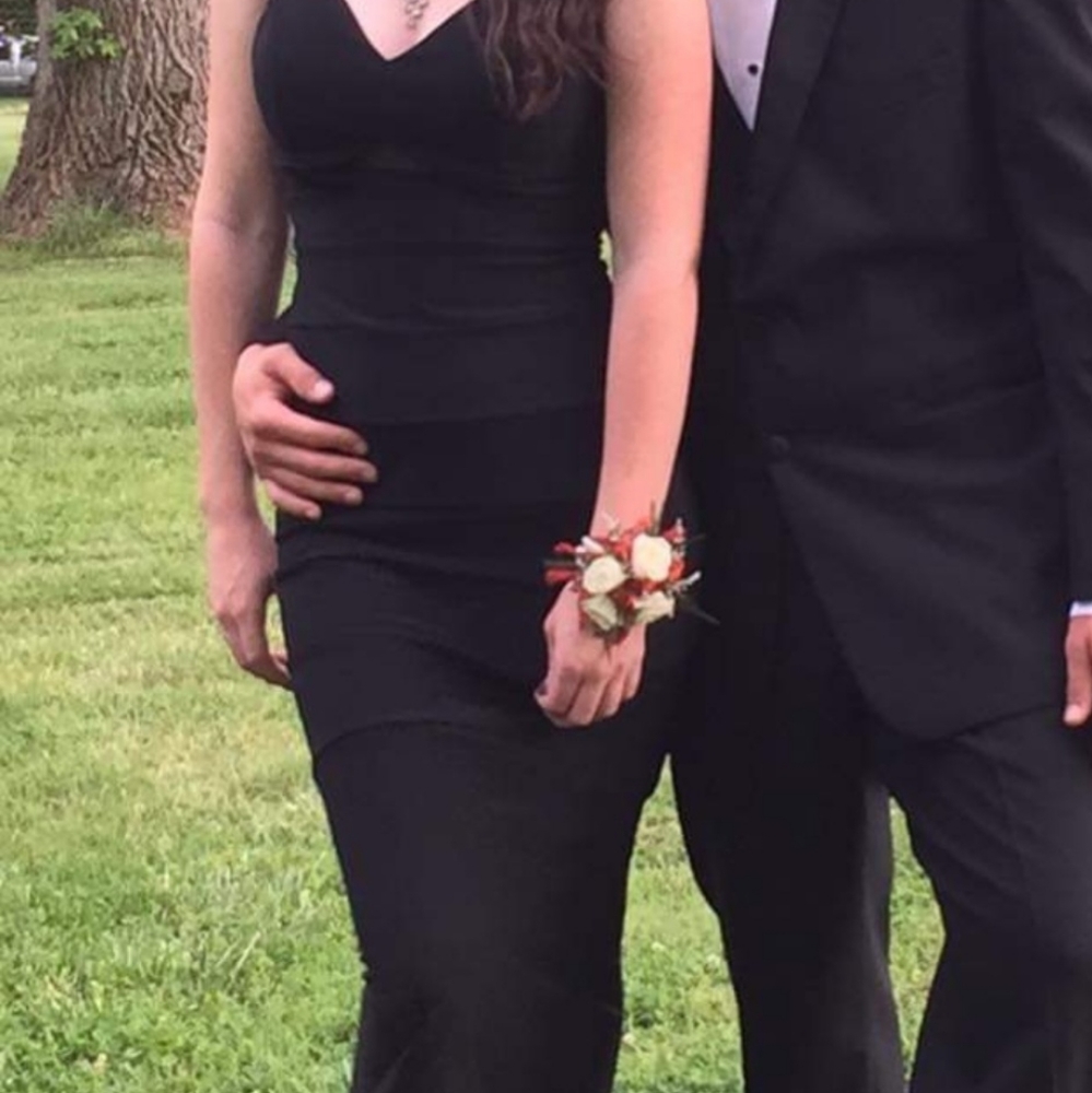 BLACK PROM DRESS - Picture 1 of 7